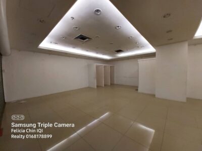 Centre Point Shopping Mall Retail Shop For Rent