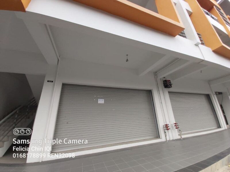 FOR Rent 3-Storey Harum'mas 118 Commercial Centre