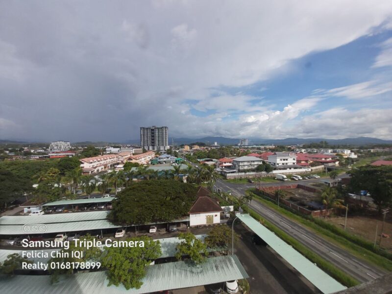 Eden Height Condominium Corner Unit Mid Floor ( SOLD )