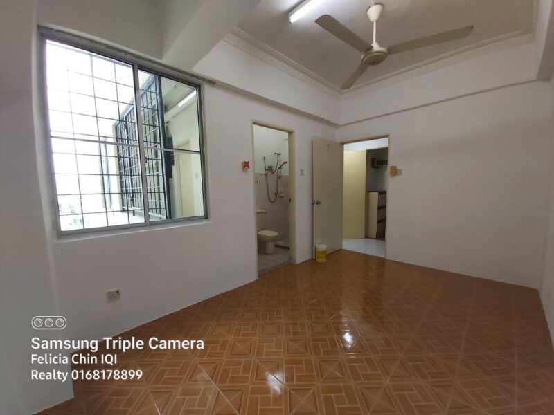 Eden Height Condominium Corner Unit Mid Floor ( SOLD )