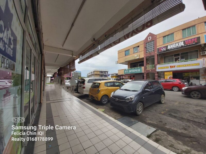 FOR SALE 3-Storey Shoplot at Grand Plaza Putatan ( Intermediate )