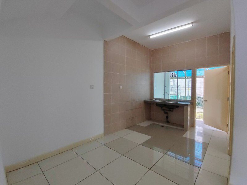 FOR RENT - Taman Bukit Sepanggar Phs1B 2 -Storey Inter -Corner Terrace Hse