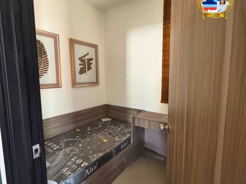 Taman Kinarut Ceria 3, Lengkuas ( Corner Lot)