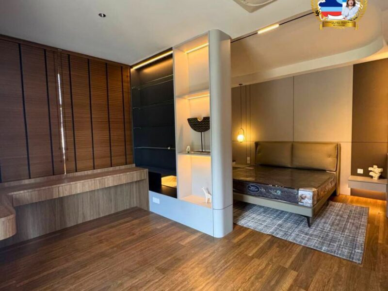 Taman Kinarut Ceria 3, Lengkuas ( Corner Lot)