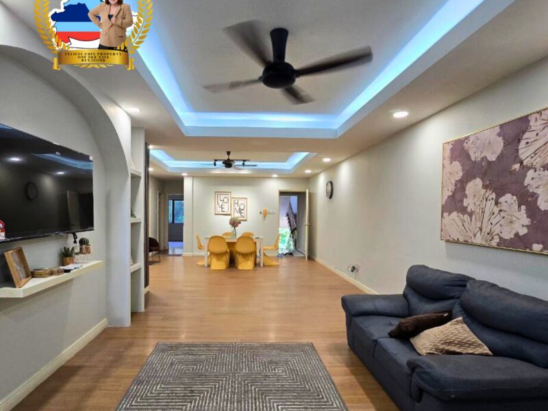 🏢 FOR SALE – The Colonnades Condominium