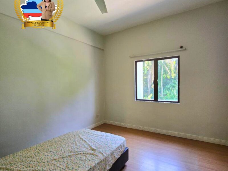 🏢 FOR SALE – The Colonnades Condominium