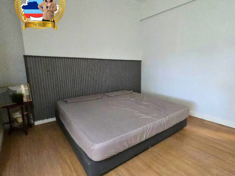 🏢 FOR SALE – The Colonnades Condominium