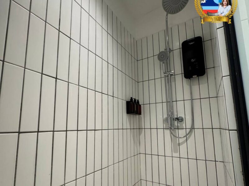 The Bedrock ๐ ๐ง๐ฌ๐ฃ๐ ๐ (Corner Unit )