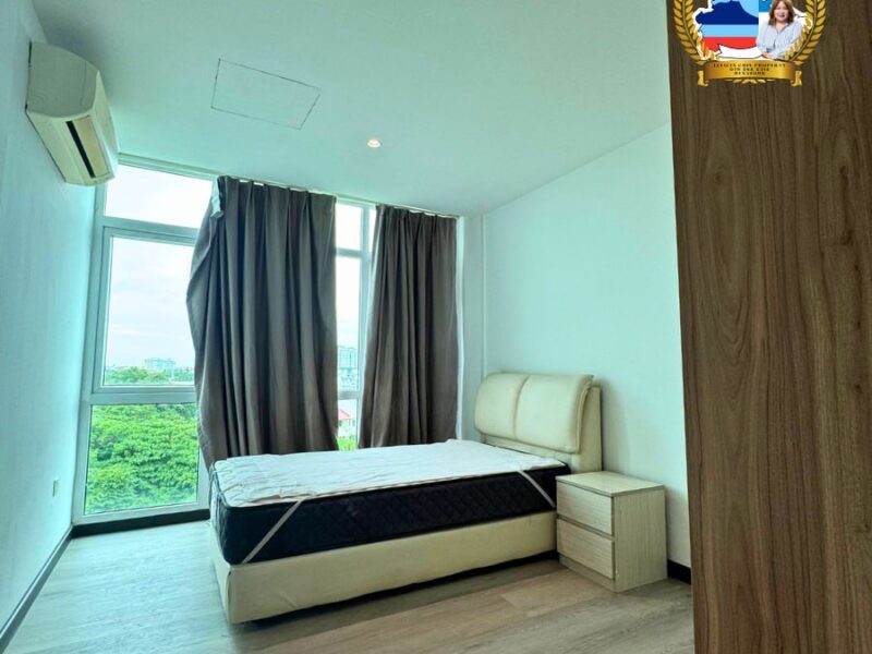 DโGolden Gate Condominium, Kobusak โจ