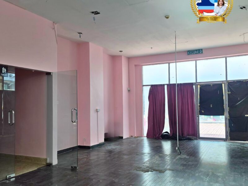 KK Times Square Corner Shoplot