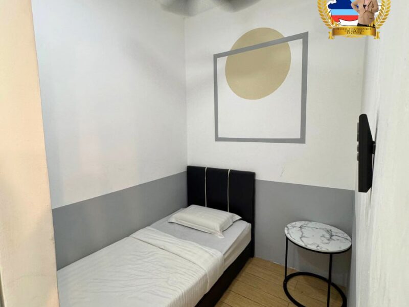 Manhattan Suites, ITCC