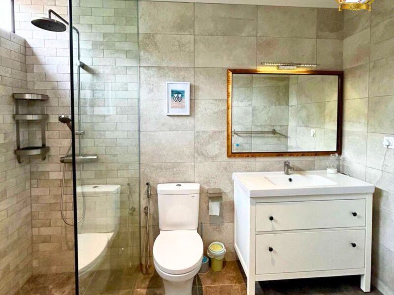 FOR SALE | Signal Hill Tower Duplex