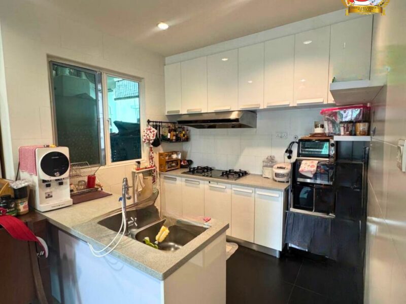 Taman Lembah Shantung, Penampang