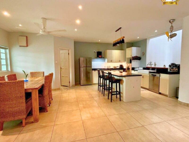 SIGNAL HILL TOWER DUPLEX