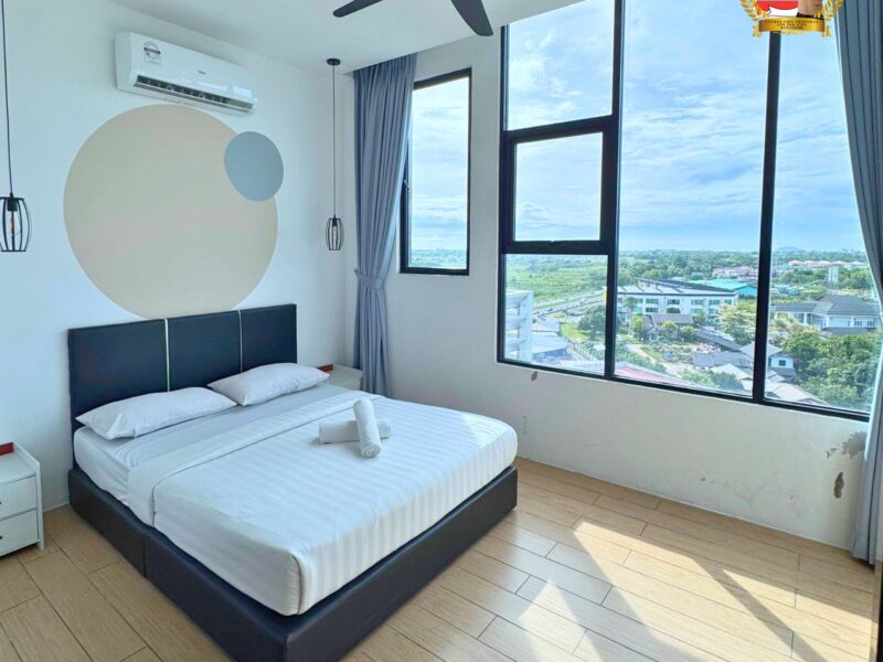 FOR SALE | MANHATTAN SUITES @ ITCC