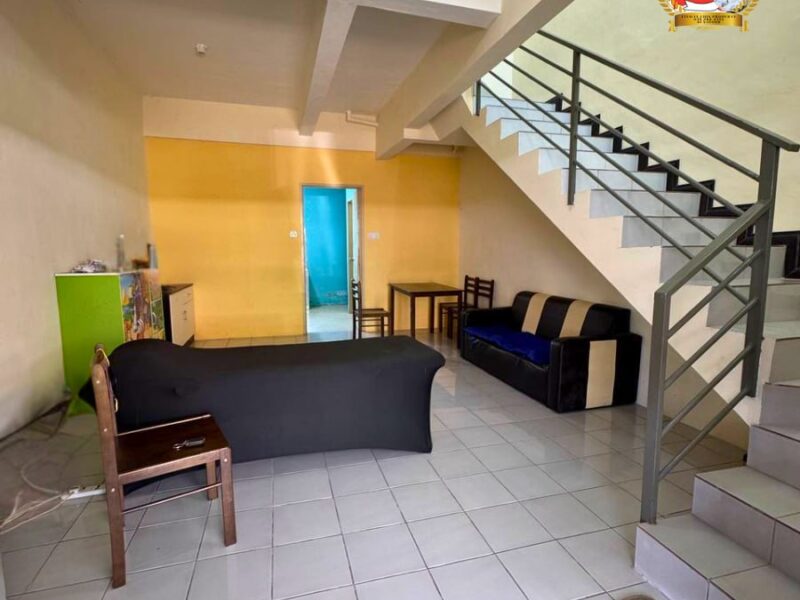 TAMAN KRISTAL, TUARAN