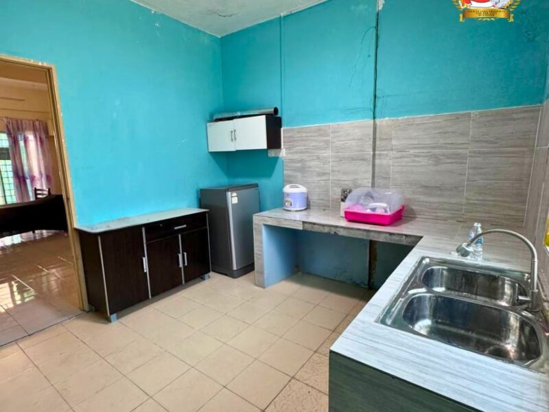 TAMAN KRISTAL, TUARAN