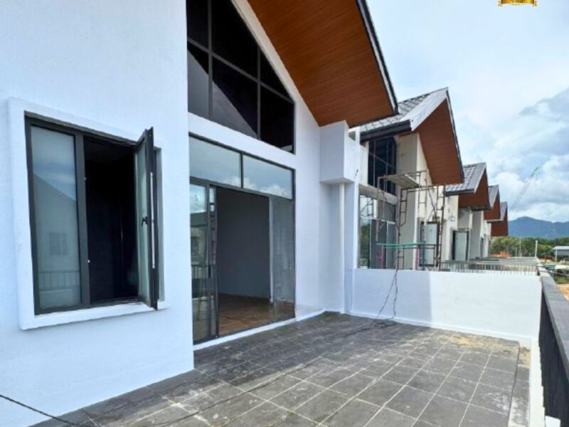 ARAYA GARDENS @ AYURIA PLACE